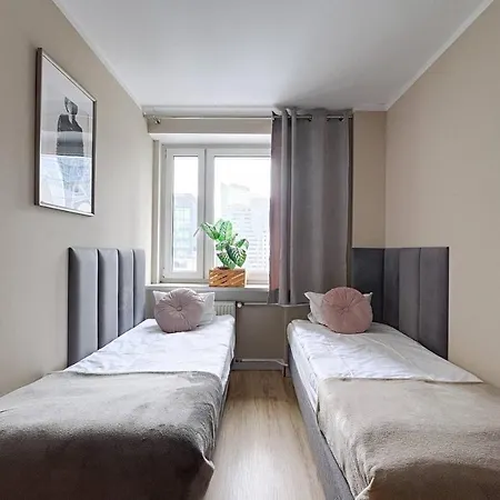 Privilage Location W Centrum דירה ורשה