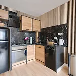 Privilage Location W Centrum *