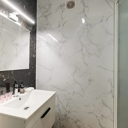 Privilage Location W Centrum Апартаменты *